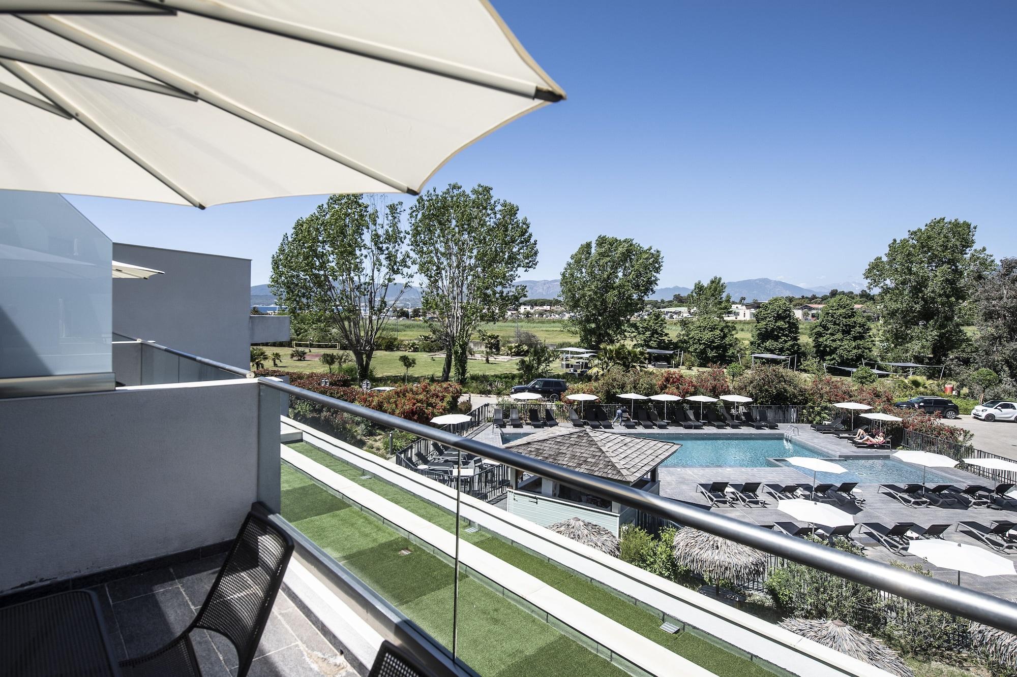 Porticcio Aparthotel 4*
